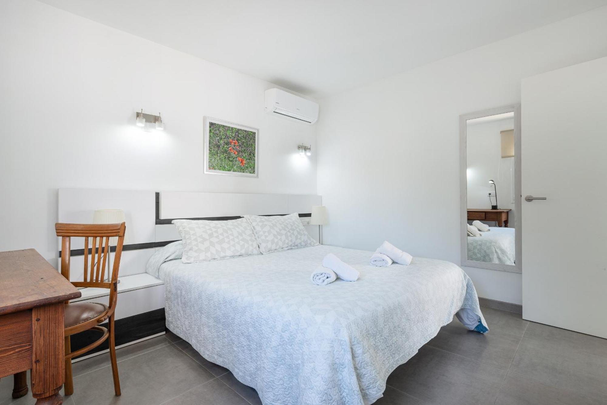 Assimetric, A Solo 50 Metros De La Playa